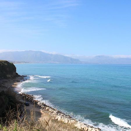 Appartement La Stanza Vicino Al Mare , Una Camera Da Letto E Bagno Con Balcone Vista Mare à Balestrate Extérieur photo