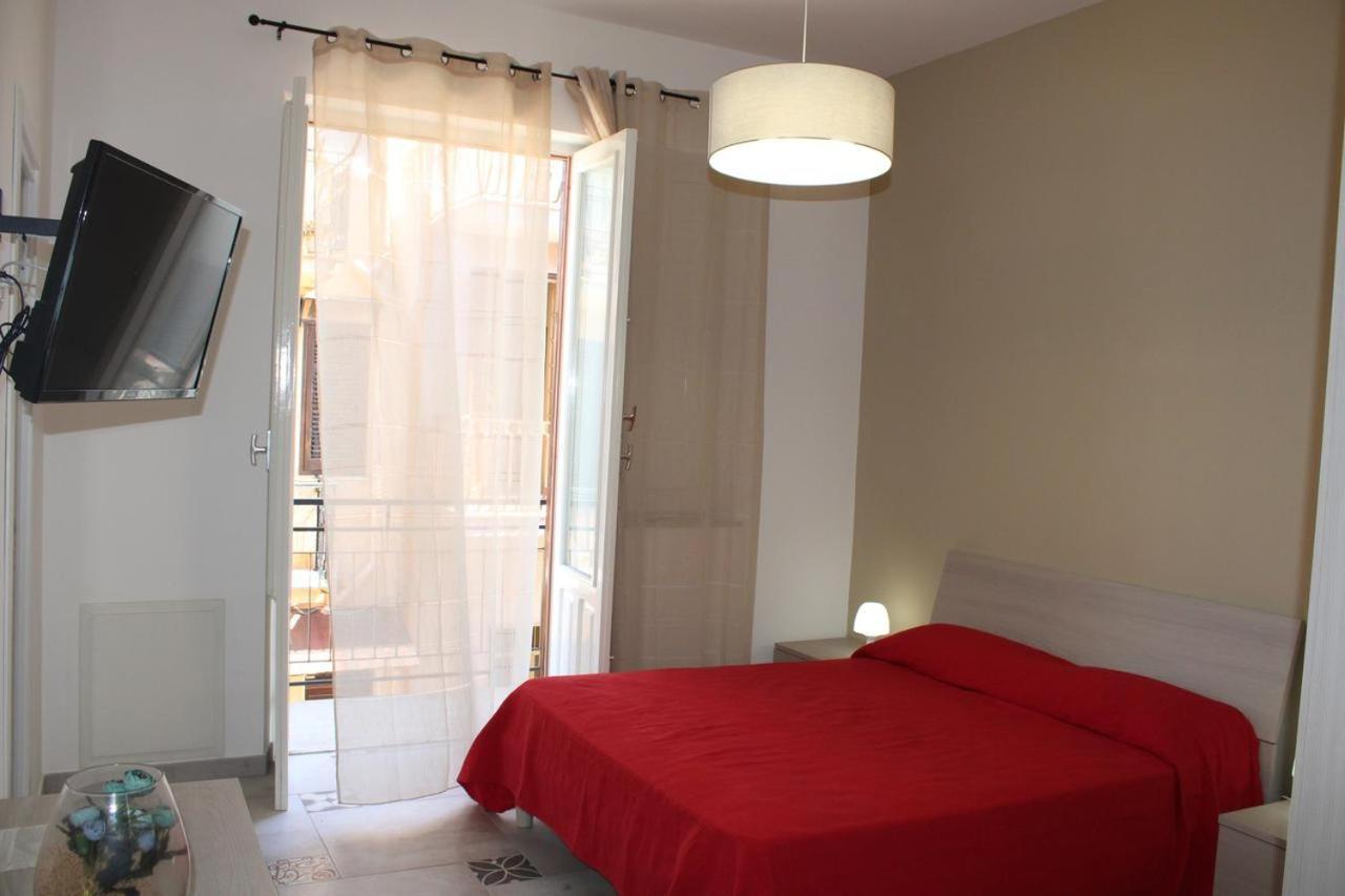 Appartement La Stanza Vicino Al Mare , Una Camera Da Letto E Bagno Con Balcone Vista Mare à Balestrate Extérieur photo